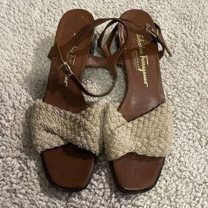 Salvatore Ferragamo Boutique Women Sandals Shoes woven Leather Block Heel Italy